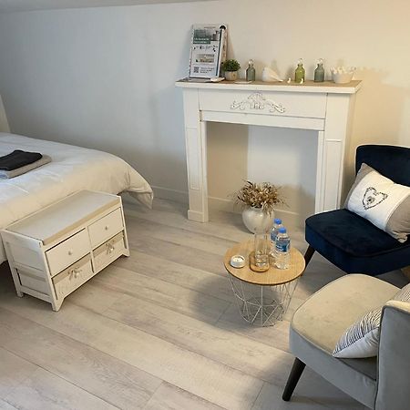 Cocooning Chez Sabine Bed and Breakfast Lavilledieu  Εξωτερικό φωτογραφία