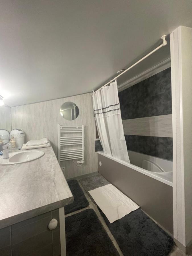 Cocooning Chez Sabine Bed and Breakfast Lavilledieu  Εξωτερικό φωτογραφία