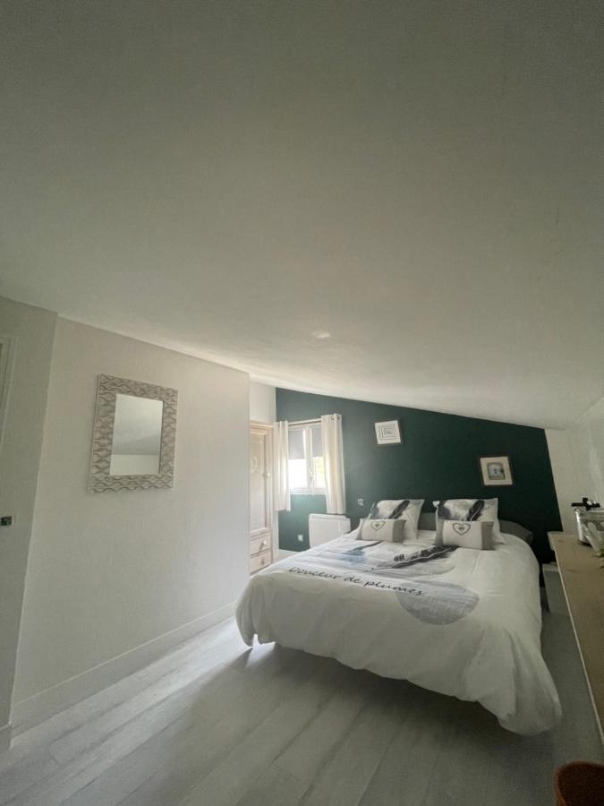 Cocooning Chez Sabine Bed and Breakfast Lavilledieu  Εξωτερικό φωτογραφία