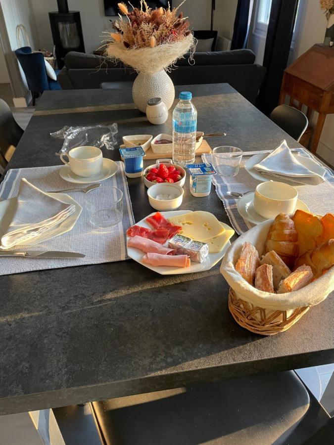 Cocooning Chez Sabine Bed and Breakfast Lavilledieu  Εξωτερικό φωτογραφία
