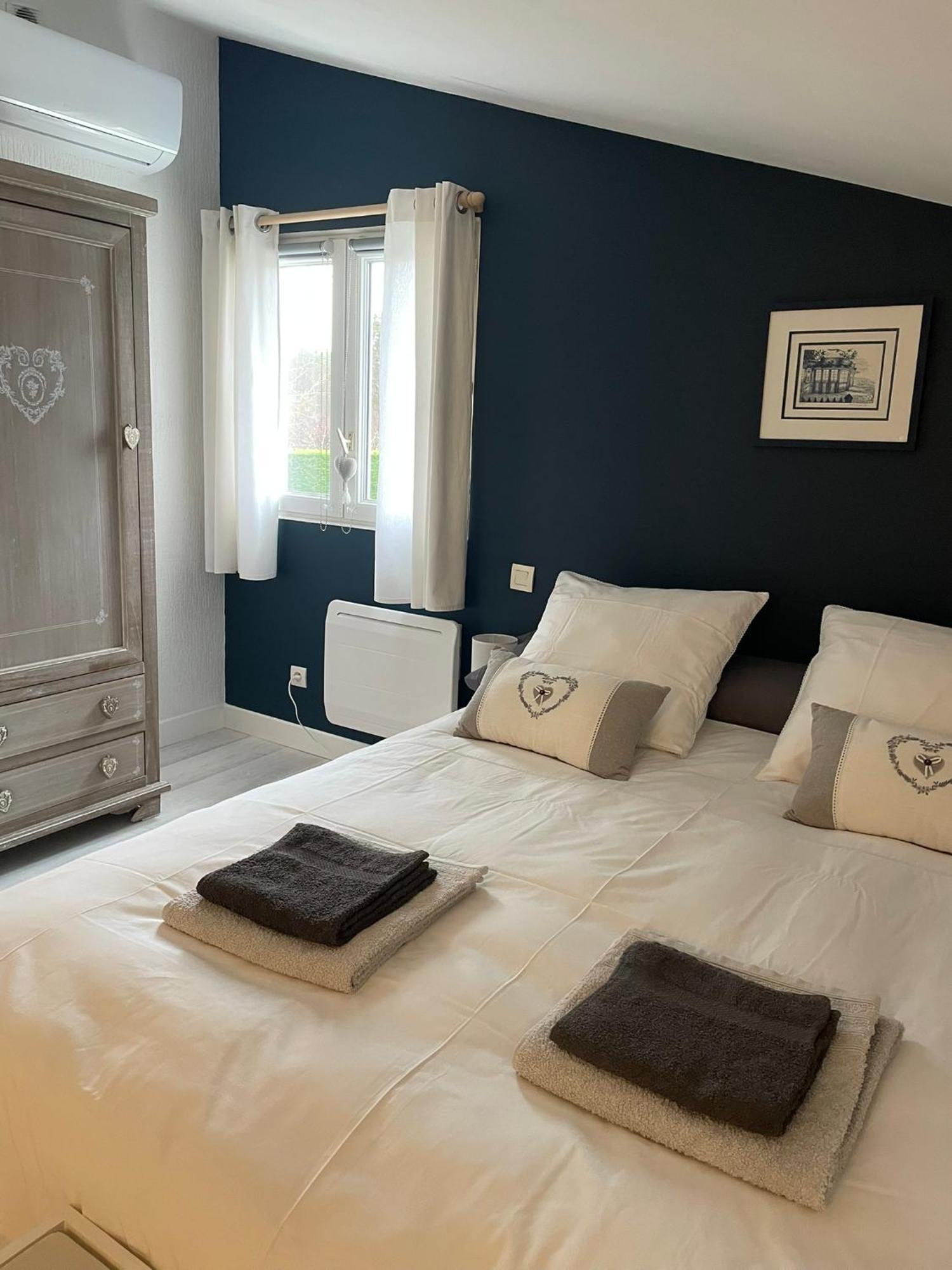 Cocooning Chez Sabine Bed and Breakfast Lavilledieu  Εξωτερικό φωτογραφία